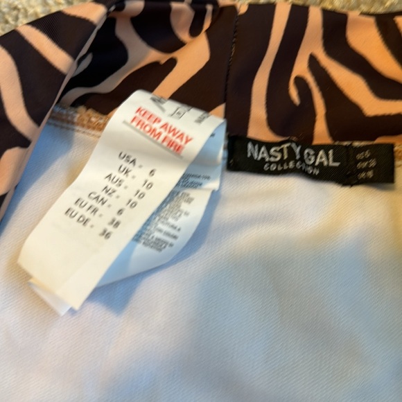 Nasty gal Zebra High Leg Bikini Bottoms - Picture 9 of 10